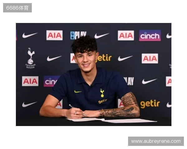 官方：泰国归化21岁切尔西青训出身的球员苏瑟普-贝尔